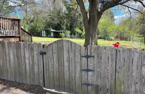 Clayton House | Pet Friendly|Fenced In|DT Clayton|Walkable