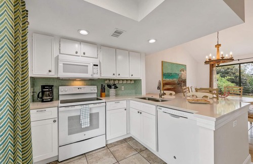 Miramar Beach Villa | Pet-friendly Fenced Yard, Linkside Village 476!