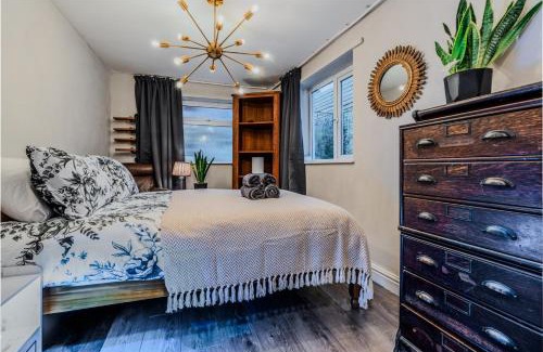 Saint Paul's Apartment | Pet-friendly flat w/garden patio & smart tv