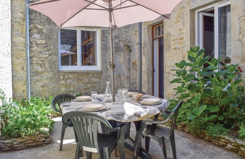 Sainte-Mere-Eglise House | Pet friendly home in Sainte-Mère-Eglise