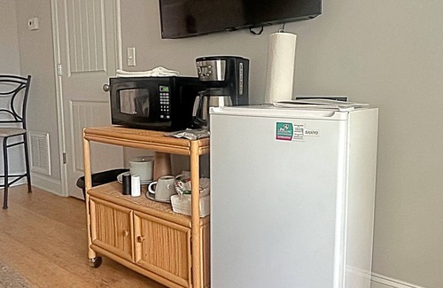 Wilmington Beach Apartment | Pet-friendly guest suite. Private fenced yard. 2 min walk to beach.