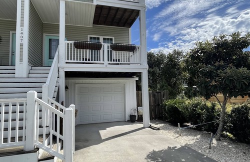 Wilmington Beach Apartment | Pet-friendly guest suite. Private fenced yard. 2 min walk to beach.