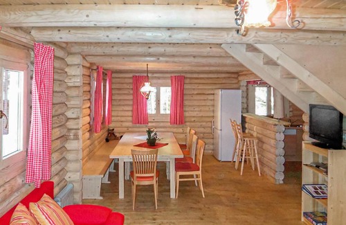Unterweissenbach House | Pet friendly home in Unterweissenbach