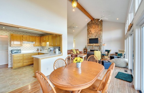 Hiawassee House | Pet-Friendly Hiawassee Property 1 Mi to Lake!