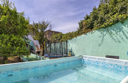 Porto Torres House | Pet-Friendly Holiday Home with Pool & Wi-Fi