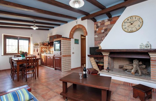 Orosei Apartment | Pet-friendly Holiday Apartment "Tipica Casa di Campagna - Orosei" with Terrace & Shared Garden