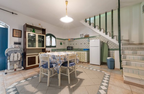 Carloforte House | Pet-Friendly Holiday Home Pescetti Bobba C with Mountain View & Garden