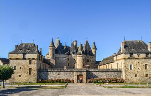 Jumilhac-le-Grand House | Pet Friendly Home In Jumilhac-Le Grand