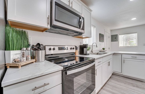 Moses Lake Apartment | Pet-Friendly Home < 1 Mi to Downtown Moses Lake!