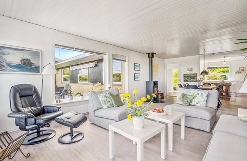 Allinge House | Pet friendly home in Allinge with WiFi