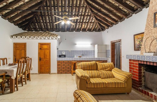Algar House | Pet friendly home in Algar