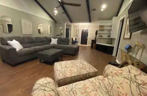 Flowood House | Pet Friendly! Home in Brandon SW