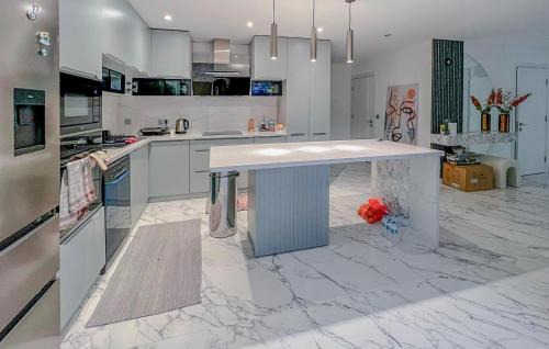 Gouvieux House | Pet Friendly Home In Gouvieux