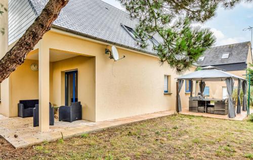 Pirou House | Pet Friendly Home In Pirou With Wifi