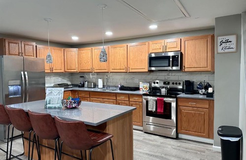 Poughkeepsie House | Pet friendly Home in Poughkeepsie- Hot Tub- Private cook experience option