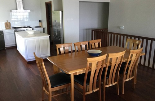 Dunsborough House | Pet friendly home, walk to beach, perfect for two families