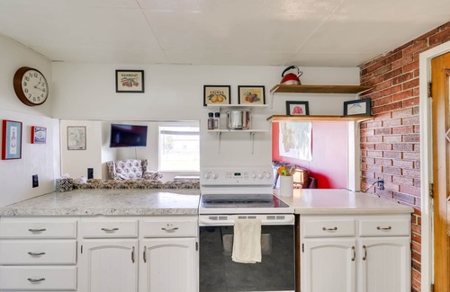 Polson House | Pet-Friendly Home w/Yard & Mountain Views!
