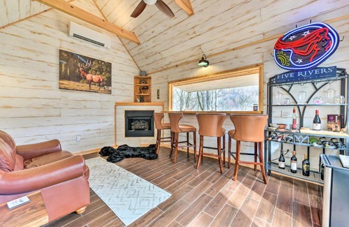 Maggie Valley House | Pet-Friendly Home with Deck and Mountain Views!