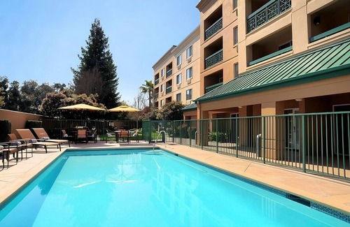 San Ramon Hotel | Pet-friendly Hotel! Comfortable 1BR Suite Short Drive to Mt Diablo State Park!