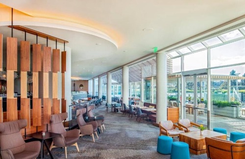Redwood Shores House | Pet-friendly Hotel with Outdoor Pool, Waterfront Lagoon View, Prime Location!