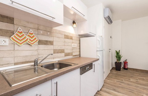 Rab Town House | Pet friendly home in Supertarska Draga