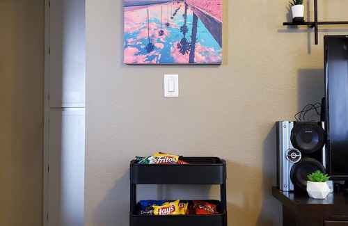 South Scottsdale House | Pet friendly Huge Paved Patio w/Spa: Old Town Scottsdale