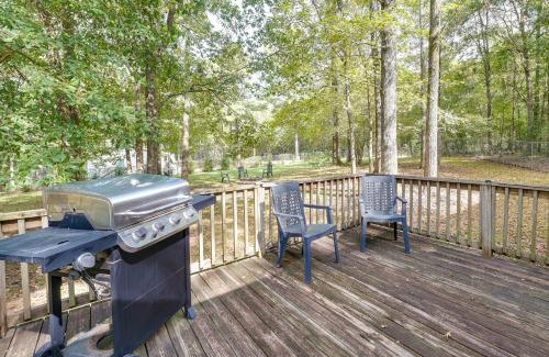LaGrange House | Pet-Friendly LaGrange Vacation Rental with Deck!