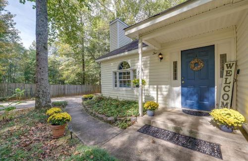 LaGrange House | Pet-Friendly LaGrange Vacation Rental with Deck!