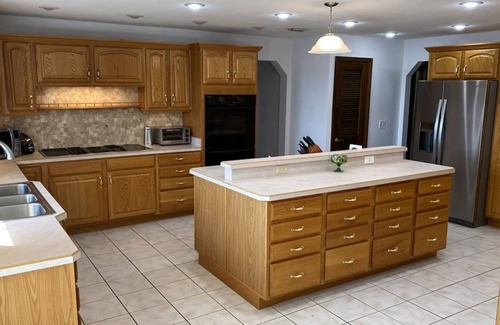 Inverness House | Pet-Friendly Lake View Retreat with Stunning Views & Fun!