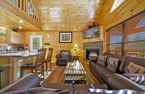 Pigeon Forge Cabin | Pet Friendly! 🐶 Location! 📍