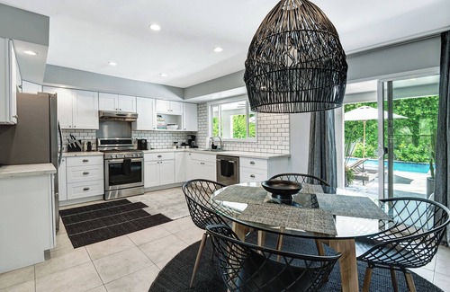 Tahquitz River Estates House | Pet-friendly luxury bungalow with private pool and gym, in central Palm Springs