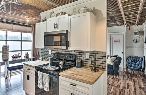 Franklin Cottage | Pet Friendly 'Milk Barn Cottage' on 15 Acres!