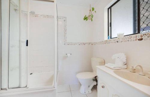 Mooloolaba House | Pet Friendly Mooloolaba- Pool