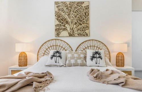 Noosaville Apartment | Pet Friendly Oasis By The River, Noosaville