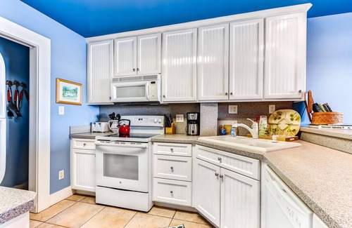 Fernandina Beach Apartment | Pet Friendly, Oceanfront Downstairs Unit of Private Home, Pet Friendly