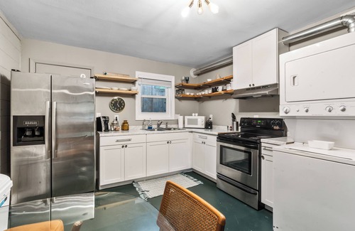 North Charleston Apartment | Pet Friendly Park Circle Apartment - Walk to Riverfront!