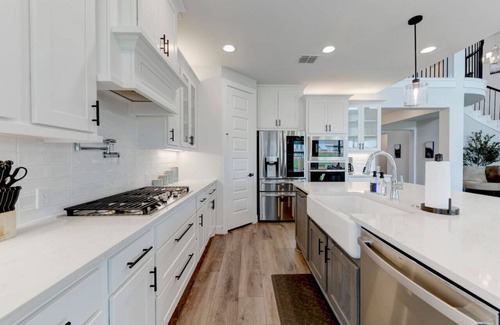 Austin House | Pet Friendly, Private Office Flexible Austin Stay