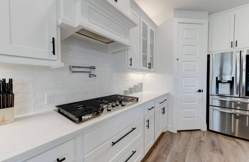 Austin House | Pet Friendly, Private Office Flexible Austin Stay