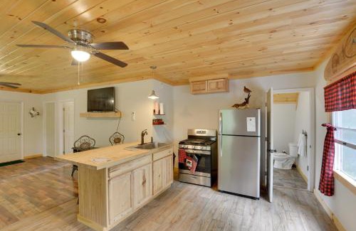 Stockton Springs Apartment | Pet-Friendly Prospect Apartment 7 Mi to Beach!