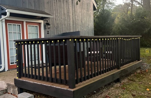 Johnson City Apartment | Pet Friendly 🐾, Quiet & Cozy Close to JCMC-ETSU Newtons Nest 2!