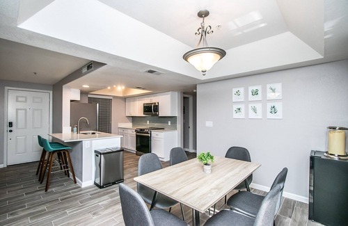 South Scottsdale Condo | Pet Friendly! Remodeled Scottsdale Condo with Garage!