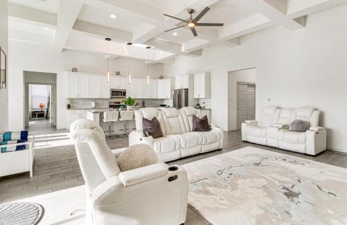 Rio Rancho House | Pet-Friendly Rio Rancho Home with Fire Pit