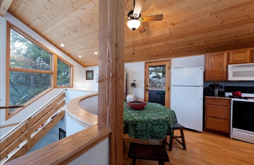 Durango House | Pet Friendly Rustic Cabin on the Animas River - 6 Min. to Downtown Durango