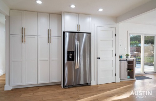 Westgate House | Pet-Friendly S Austin MidMod w Yard, EV, Firepit, Near Austin Fun & Food!
