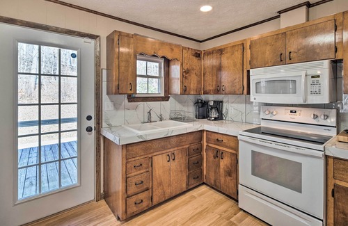 Saluda Cottage | Pet-friendly Saluda Home w/Mountain Views!