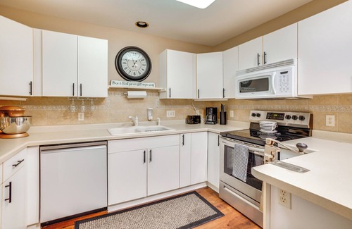 Kohler House | Pet-Friendly Sheboygan Home: 4 Mi to Lake Michigan