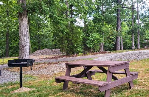 Sloans Valley House | Pet-Friendly Somerset Cottage Near Boat Ramps!