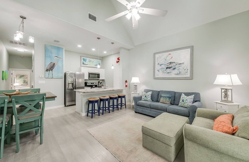 Corpus Christi House | Pet-Friendly Townhome with Pool and Pirate Ship Playground, Walk to the Beach