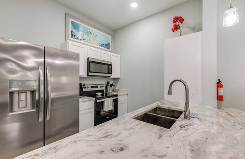 Corpus Christi House | Pet-Friendly Townhome with Pool and Pirate Ship Playground, Walk to the Beach