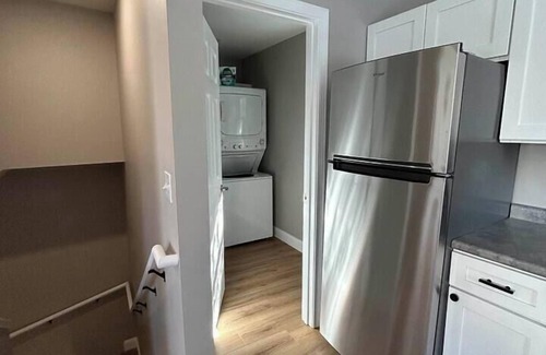 Old North End Apartment | Pet-Friendly Unit | Spacious Yard & Walk to Downtown